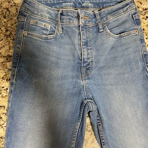 Old Navy Rockstar super skinny jeans size 4